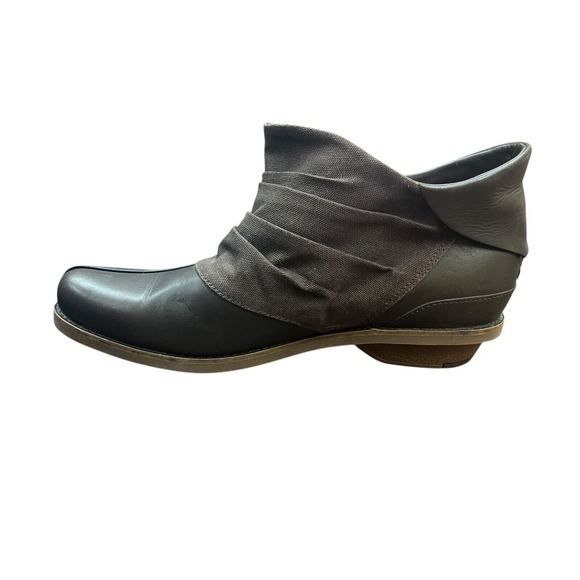 MERRELL WOMENS ADALINE Brown BLUFF BRACKEN ANKLE‎ BOOT SIZE 9.5 Canvas Leather - Picture 8 of 9